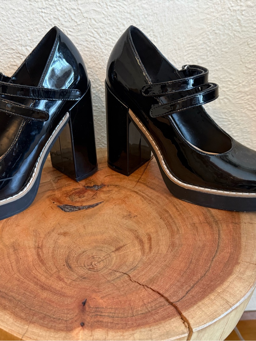 Steve Madden Black Patent Mary Jane Platform Heels | Size 7 - Picture 8 of 10